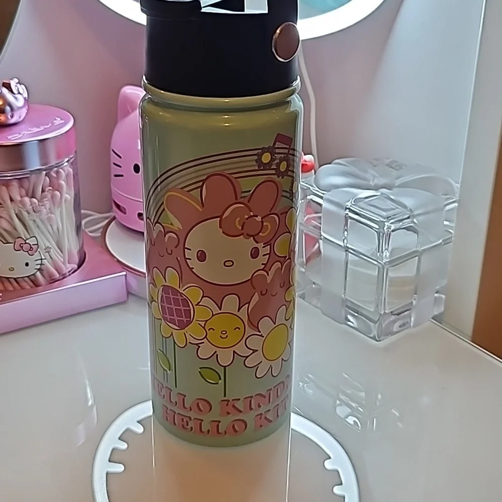 Hello kitty water bottle tumbler - Picture 1 of 3